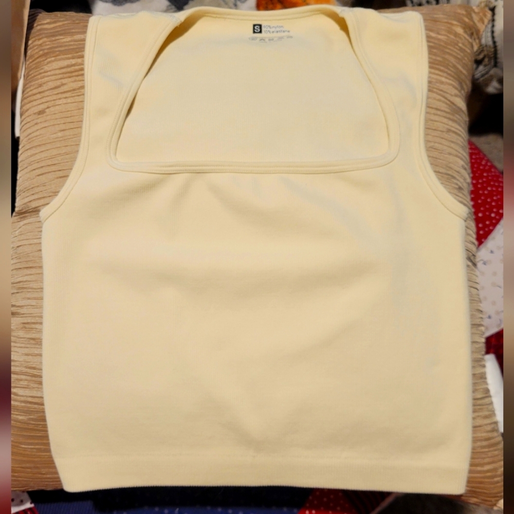 Cream cropped top